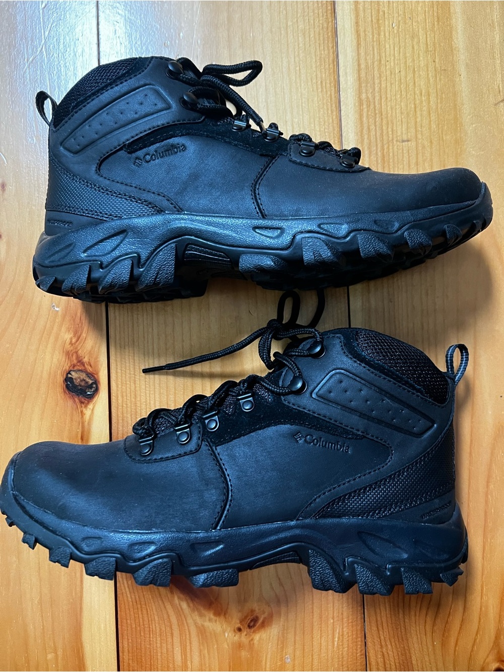 New Mens Columbia Newton Ridge Waterproof Black Hiking Sport Boot. SZ 9.5 - Picture 2 of 6